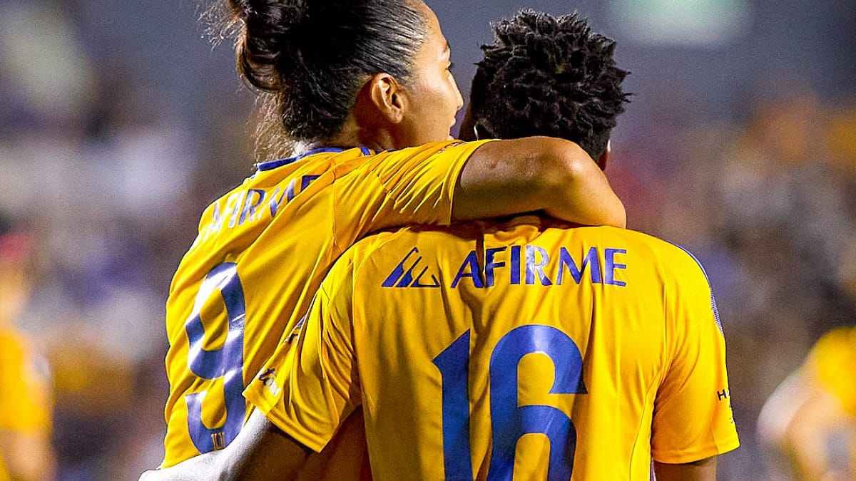 Tigres femenil vence 4-0 a Rayadas en su debut en Concachampions